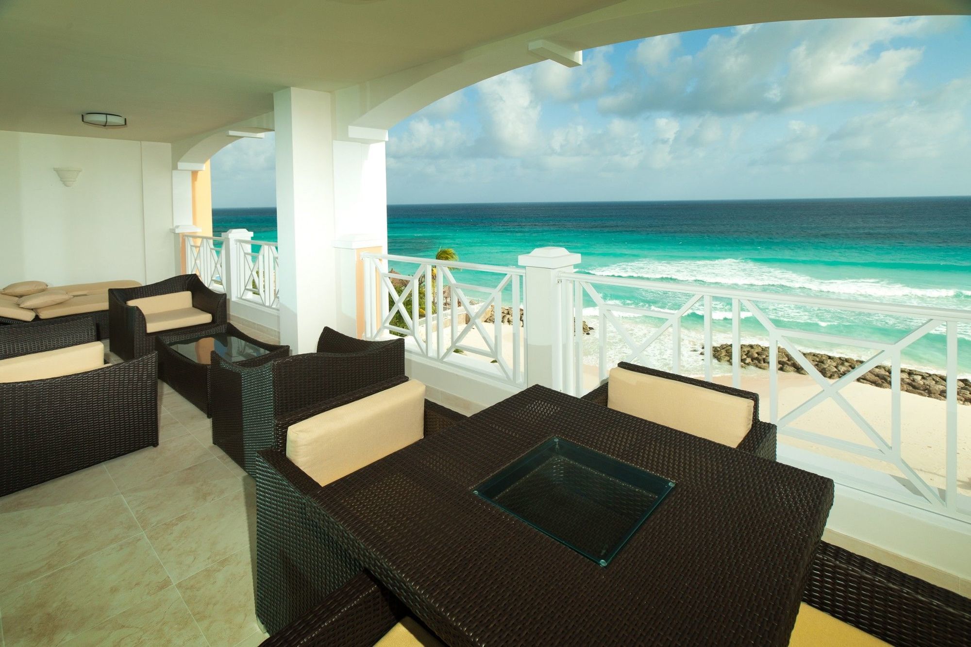 Ocean Two Resort - Breakfast Included By Ocean Hotels Saint Lawrence Gap Exterior photo