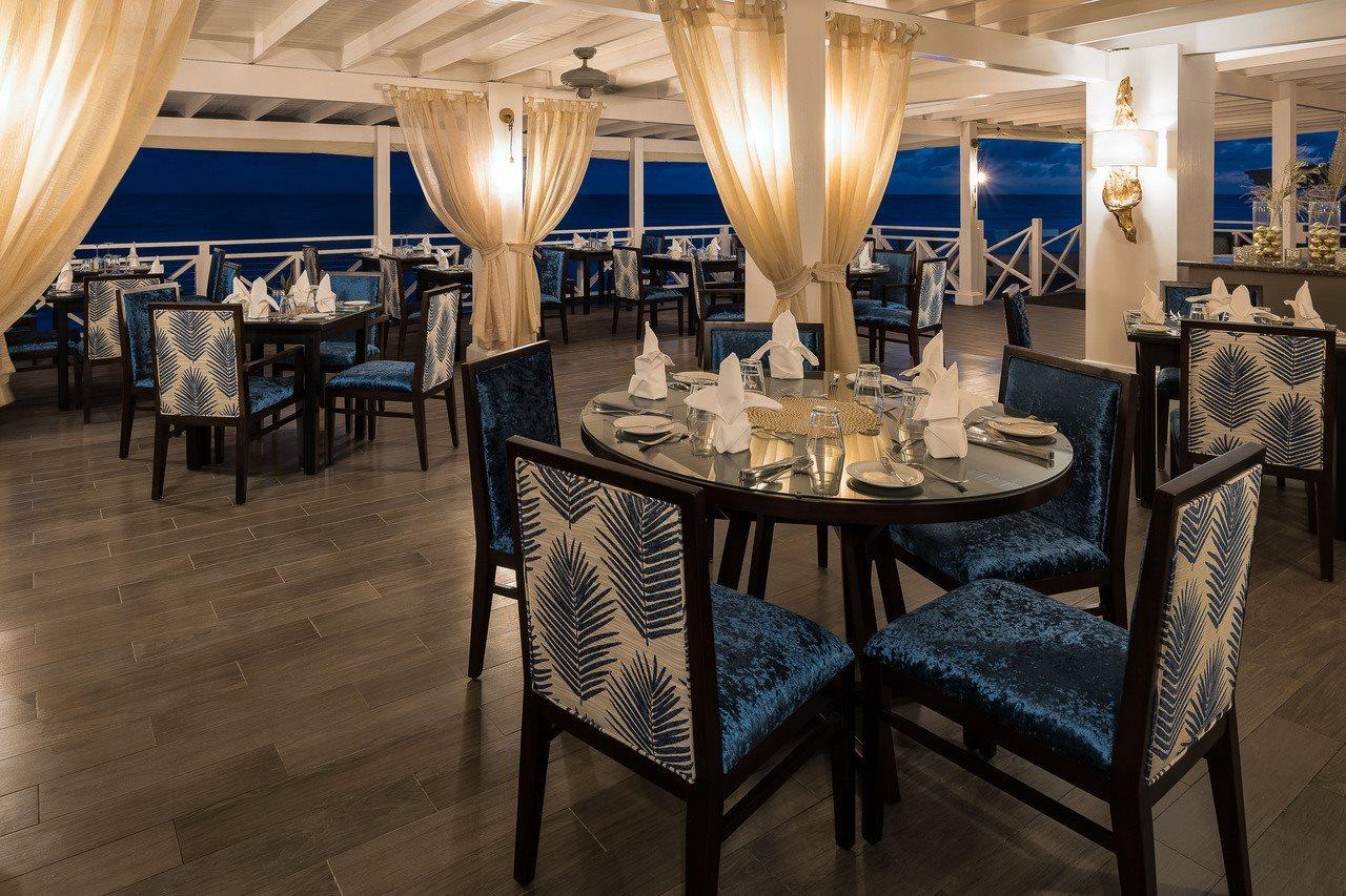 Ocean Two Resort - Breakfast Included By Ocean Hotels Saint Lawrence Gap Exterior photo